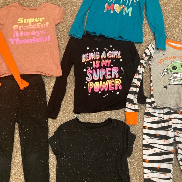 Girls size 6 tops/bottoms. - Picture 5 of 6